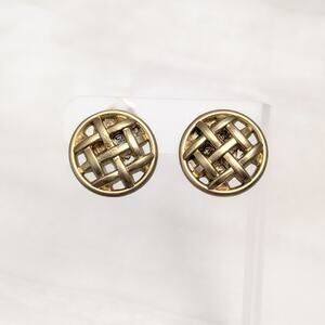 Vintage Clip On Earrings Lightweight Circle Woven Design 1"